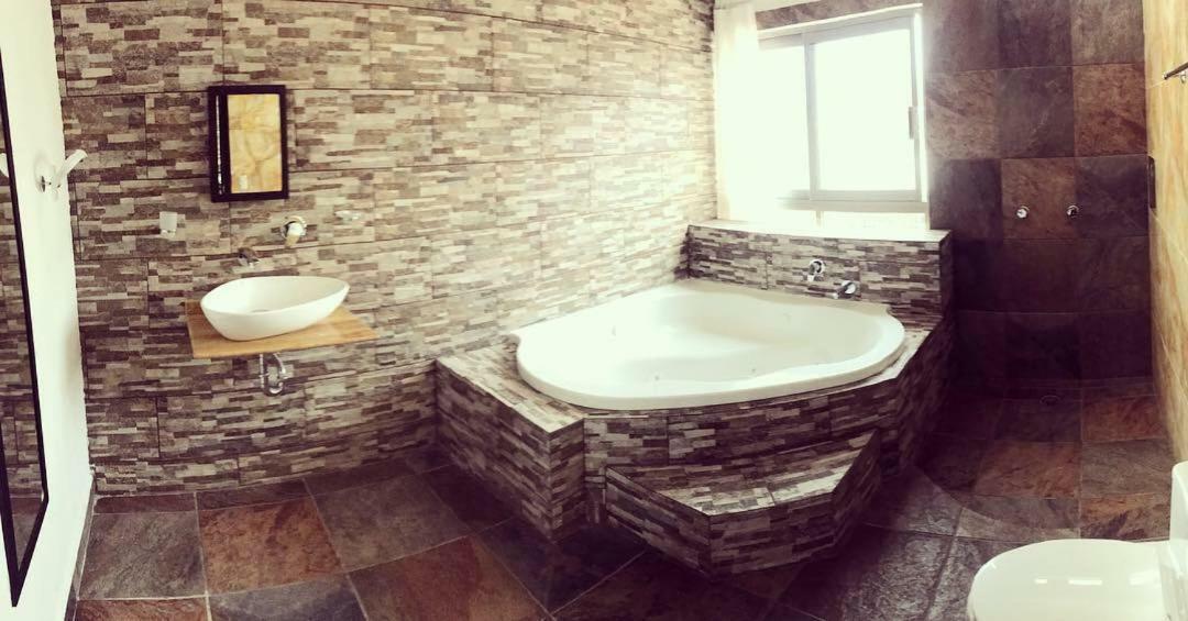 Hotel Los Pinos Centro Tuxtla Gutiérrez Zewnętrze zdjęcie